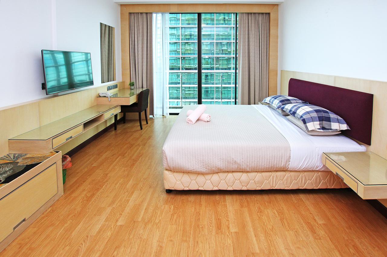 Bernard Holiday Home @ Imperial Suites קוצ'ינג מראה חיצוני תמונה