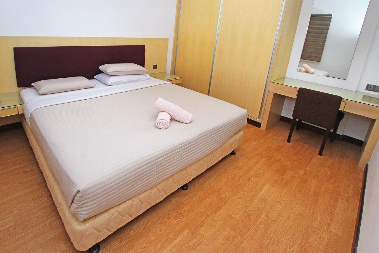 Bernard Holiday Home @ Imperial Suites קוצ'ינג מראה חיצוני תמונה